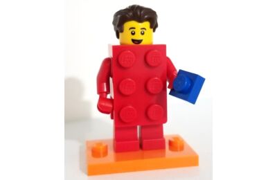 LEGO minifigura - Kockafiú - piros